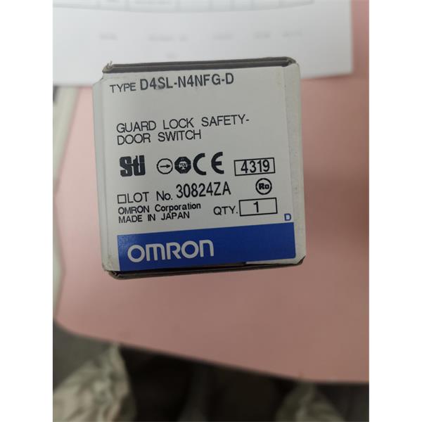 OMRON歐姆龍耐油光纖單元E32-ZD81 2M